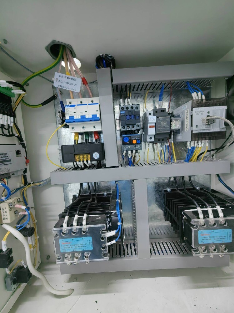 ��̬�̵����������������������������������