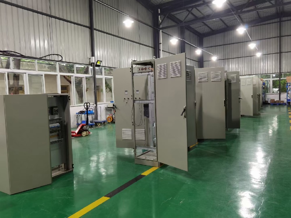 ��𺣰θ߶ȶԵ�����������ɢ�Ⱥ;�Ե������������Ӱ�죿����������